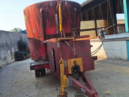 Bild 4:Verkaufe Futtermischwagen