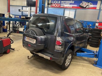 Bild 2:Mitsubishi Pajero VAN MT 3,2 DI-D Invite