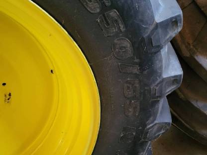 Bild 7:Kompletträder John Deere