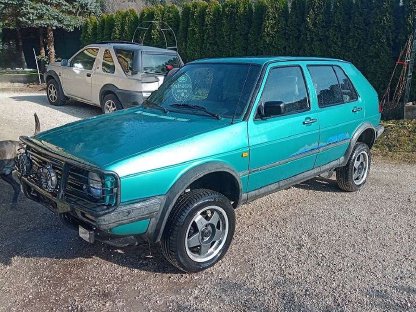 VW Golf Country