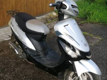 Moped Roller