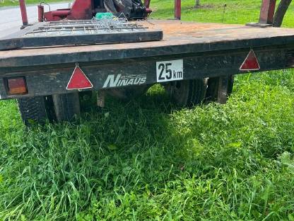 Bild 3:Holzanhänger / Rückewagen