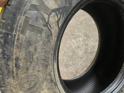 Bild 2:Anhänger Reifen 385/65 R 22.5