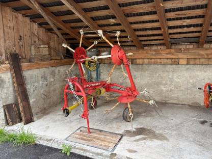 Bild 2:Kreiselheuer Pöttinger Hit 54 N