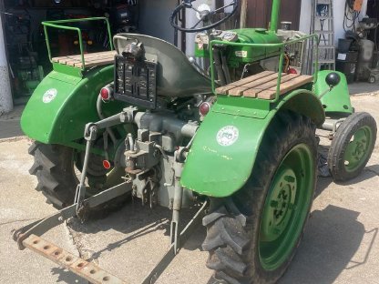 Bild 2:Steyr Daimler Puch Typ 80 (15er Traktor)