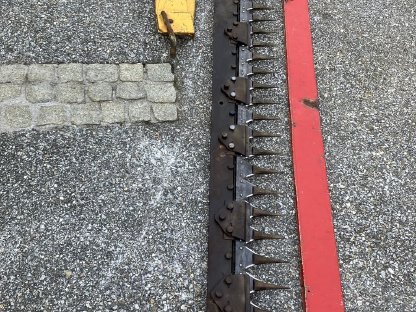 Bild 2:Steyr Phantom Fingermähwerk