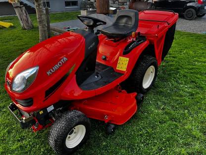 Bild 7:Kubota Rasenmähertraktor