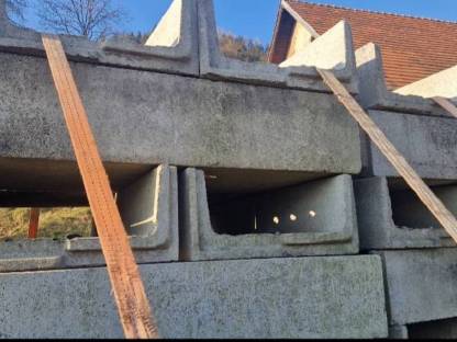 Betonhalbschalen Beton-Rigole Entwässerung Futtertrog