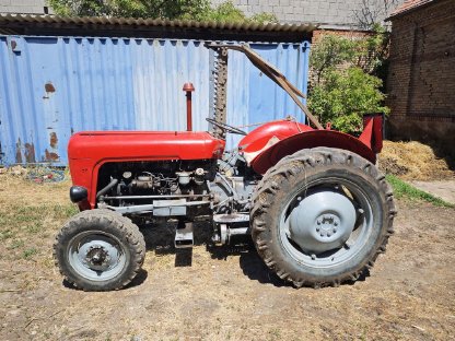 Massey Ferguson 35X Traktor