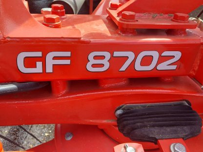 Bild 4:Kuhn GF 8702 Kreisler Kreiselheuer Zetter Wender