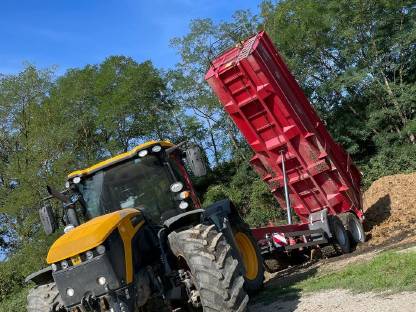 Bild 6:Landwirtschaftliche Transporte