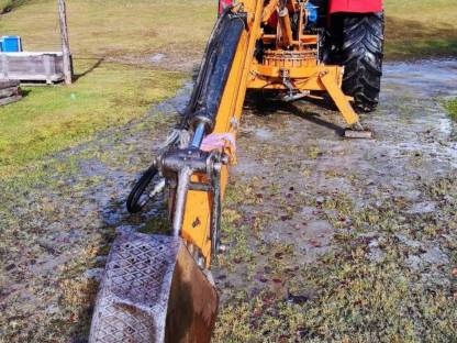 Bild 3:Heckbagger Hydrac