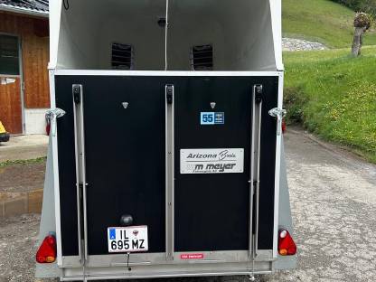 Bild 3:WM Meyer Pferdeanhänger