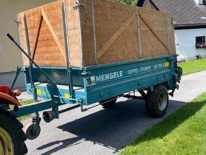 Bild 3:Mengele Miststreuer Doppel-Trumpf