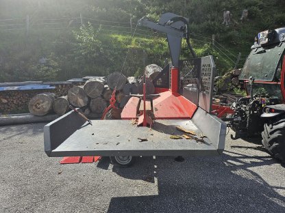 Bild 3:KRPAN CH32 Liegendspalter Bj. 2020