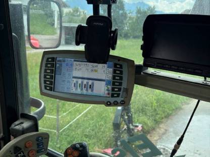 Bild 2:Massey Ferguson 7618