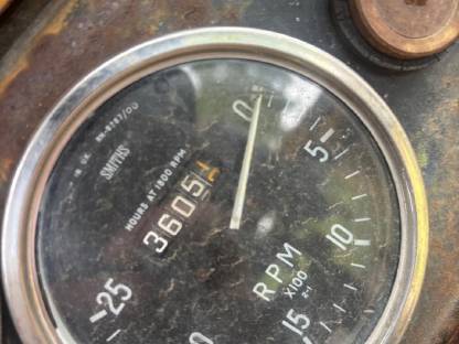 Bild 2:Laderaupe MF 300