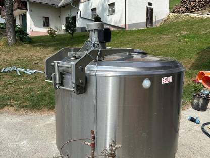Bild 2:Milchtank Alfa-Laval RFT 330 l