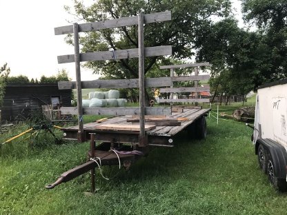 Bild 4:Ladewagen, Ballenanhänger