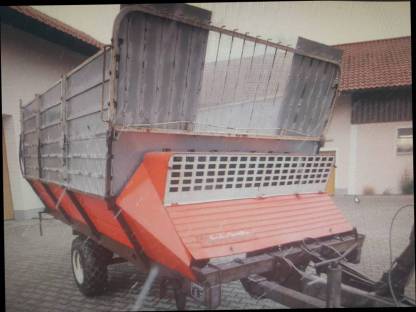 Bild 4:Hackgut Transportwagen