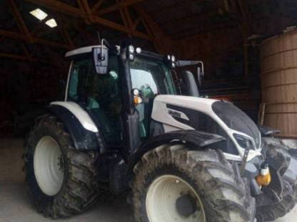 Bild 2:Valtra N174 Direct Rückfahreinrichtung RTK