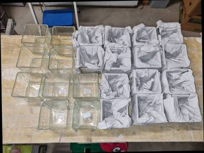 Bild 2:Gläser, Vasen, Deko