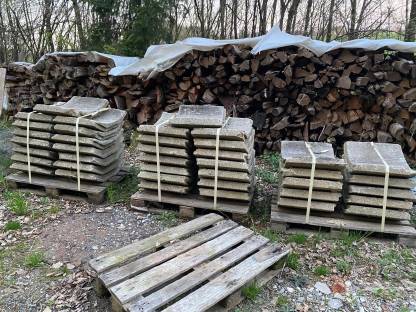 Bild 2:Beton-Halbschalen, Beton-Rinnen