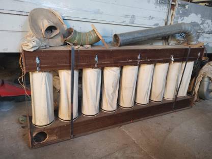 Bild 2:Bandschleifmaschine