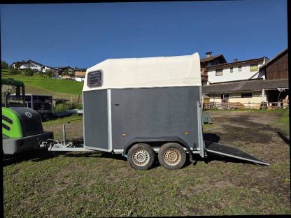 Bild 3:Pferdeanhänger WM Meyer 2015