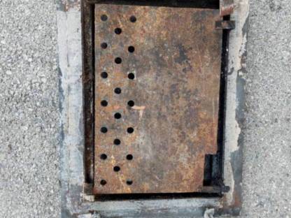 Bild 2:Kachelofentür