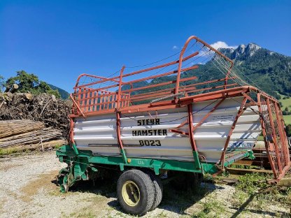 Bild 2:Ladewagen Steyr Hamster 8023
