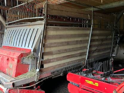 Bild 2:Gruber Ladewagen LT19