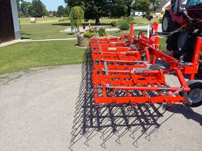 Bild 3:Einböck Aerostar 600 Hackstriegel hydr. Zinkenverstellung