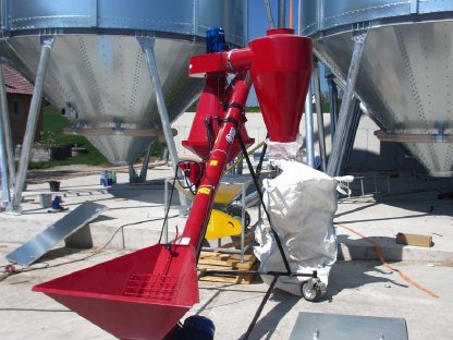 Bild 2:Trichtersilo, Flachbodensilo, Körnerschnecken, Belüftung