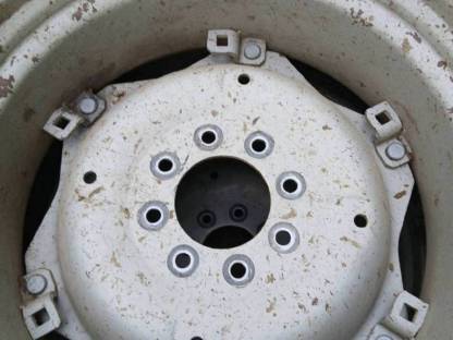 Bild 4:Kompletträder Trelleborg