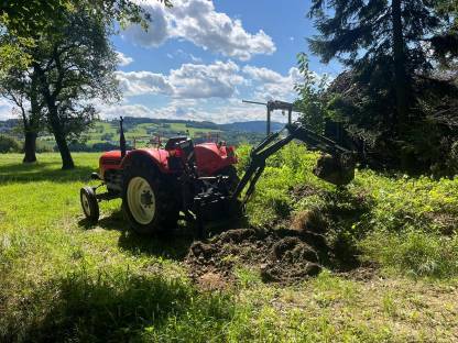 Bild 3:Anbaubagger, Heckbagger, Bagger