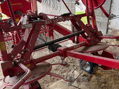 Bild 6:Heuwender Zetter Lely Lotos Stabilo