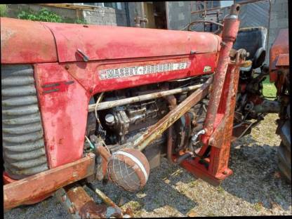 Bild 3:Massey Ferguson 65 und Steyr 188