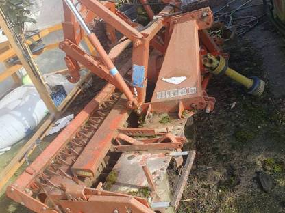 Bild 2:Suche Landmaschinen