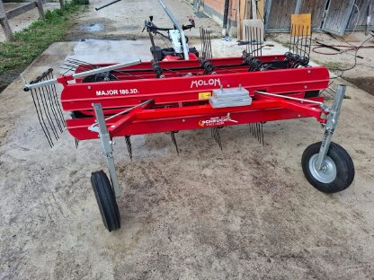 Bild 2:Molon Heuraupe M028