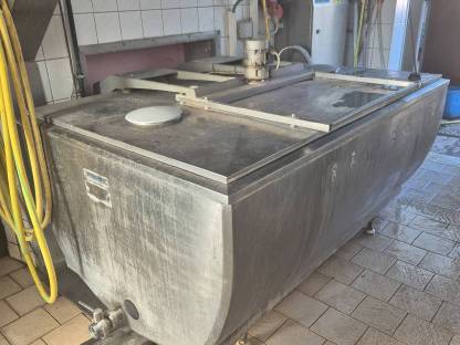 Bild 2:Milchtank