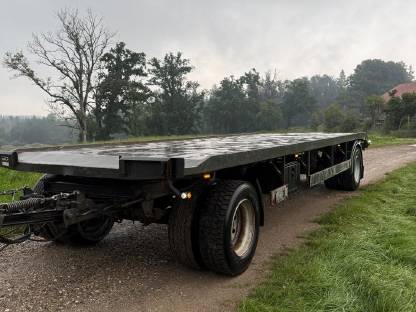 Bild 9:Lkw Container Anhänger Ballen Wagen Traktor Anhänger