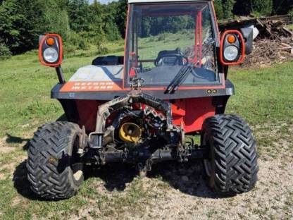 Bild 2:Reform G4 Metrac + Mähwerk