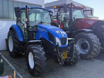 Bild 3:Traktor New Holland T5.80 DC