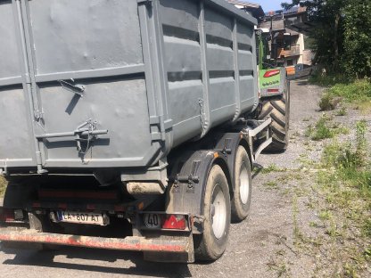 Bild 4:Abrollcontainer mit Hiab 102 S2