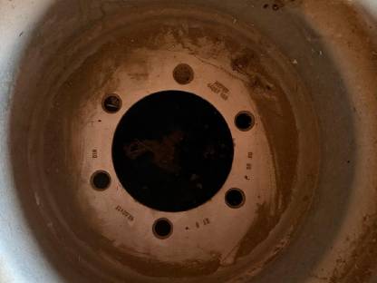 Bild 3:Bereifung komplett 500/50-17