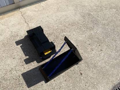 Bild 2:2 Unterlegkeile mit Halterung