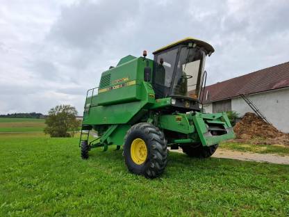 John Deere 1068H