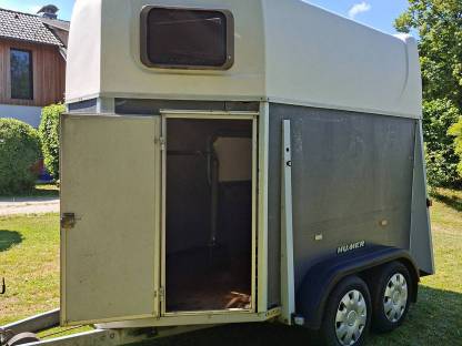 Bild 2:Pferdeanhänger Humbaur Rapid