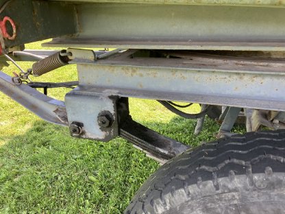 Bild 3:Müllner 2-Achs-3-Seitenkipper mit Pendelbordwand hinten 6 t